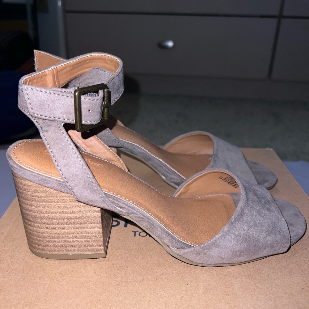 Women's Taupe Block Heel Sandals